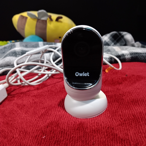 Owlet cam baby monitor